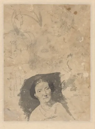 Portret van een vrouw en twee schetsen van een manskop