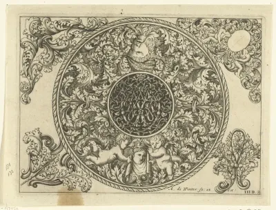 Rand van rond bord met bladranken, maskers en putti