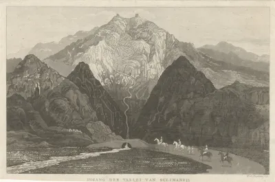 Reizigers in een berglandschap
