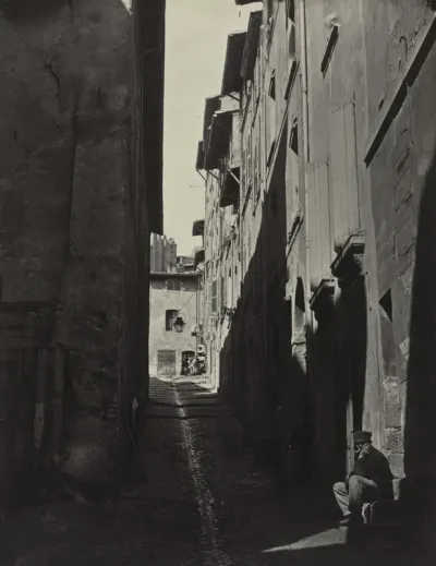 Renovation of the Old City of Marseille, Rue Caves de l'Oratoire