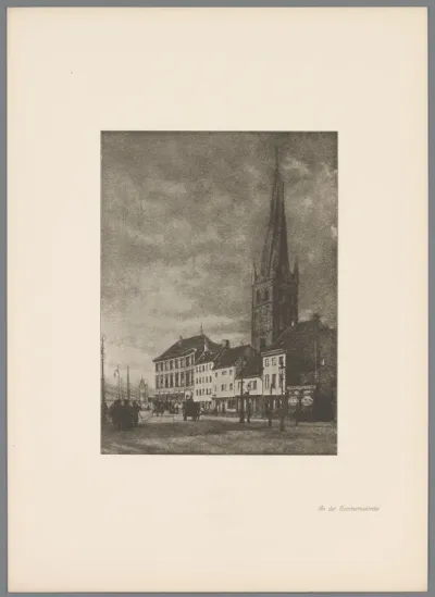 Reproductie van een gomdruk van de Sint-Lambertuskerk in Düsseldorf door Erwin Quedenfeldt