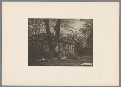Reproductie van een gomdruk van het Palais Spee in de Spee’scher Graben in Düsseldorf door Erwin Quedenfeldt