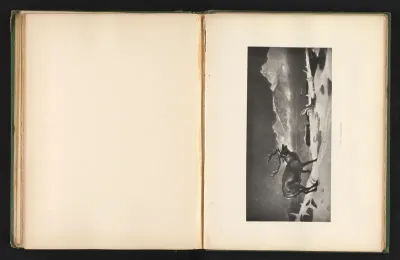 Reproductie van een prent naar een schilderij van een hert in een sneeuwlandschap door Edwin Landseer