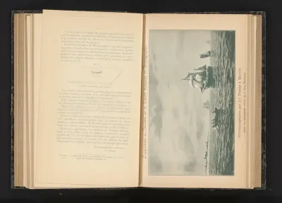 Reproductie van een schilderij van een zeegezicht met schepen voor de kust