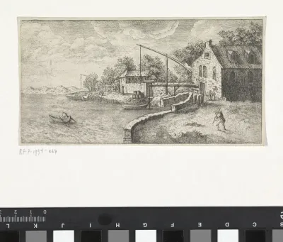 Rivierlandschap met hijskranen