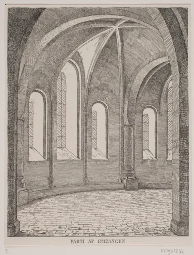 Roskilde Domkirke. Parti af omgangen