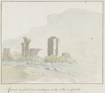 Ruïnes aan voet van berg tussen Itri en Gaeta