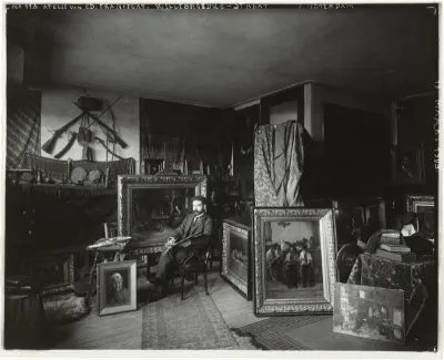 Schilder Ed. Frankfort in zijn atelier aan de Willibrordusstraat in Amsterdam