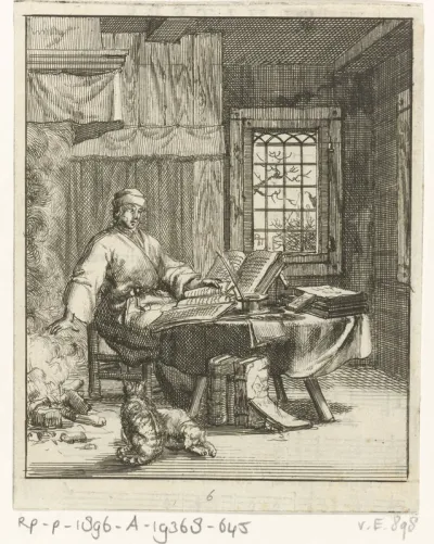 Schrijver Willem Sluiter zit met folianten aan tafel en warmt zijn handen aan het vuur