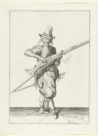 Soldaat die de pan van zijn musket sluit