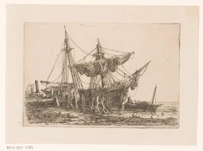 Steiger met half onttakeld schip en een sloep