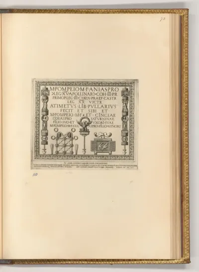 Tafel mit Insignien und Trophäen des Krieges