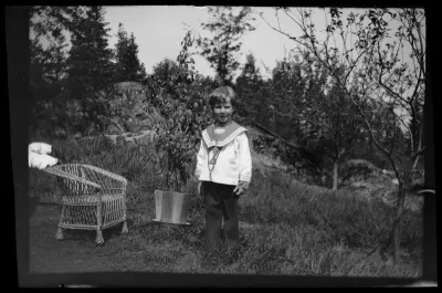 Tom Simberg merimiespuvussaan Ähtärissä