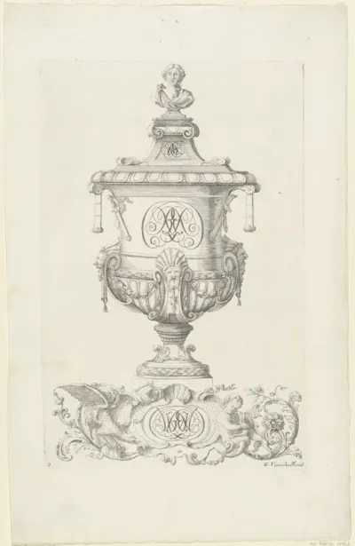 Tuinvaas met monogram en onderaan een cartouche met monogram