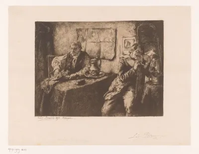 Twee heren zitten aan tafel in een vertrek, één steekt zijn pijp aan