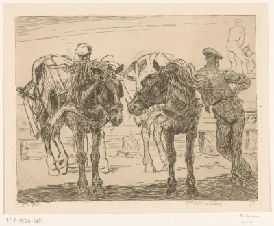 Twee mannen bij twee rustende werkpaarden