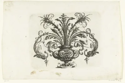 Vaas met bloemen en ranken