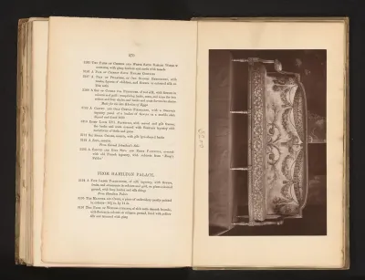 Vergulde bank in de stijl van Lodewijk XVI, bekleed met Gobelin-stof, uit de collectie van Christopher Beckett Denison