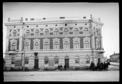 Viipurin apteekintalo Punaisenlähteentorilla