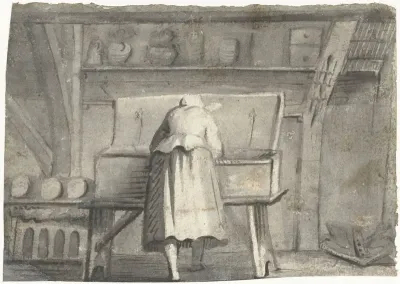 Vrouw gebogen over een lange kist in een interieur