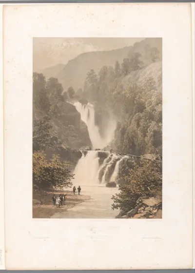 Wandelaars met zicht op de Reichenbachwaterval