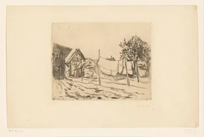Waslijnen met uitgehangen was bij huizen