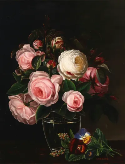 White and pink roses in a glass vase.