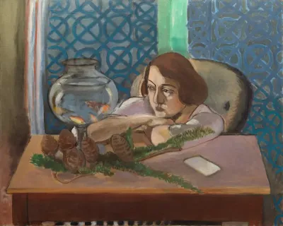 Woman before an Aquarium