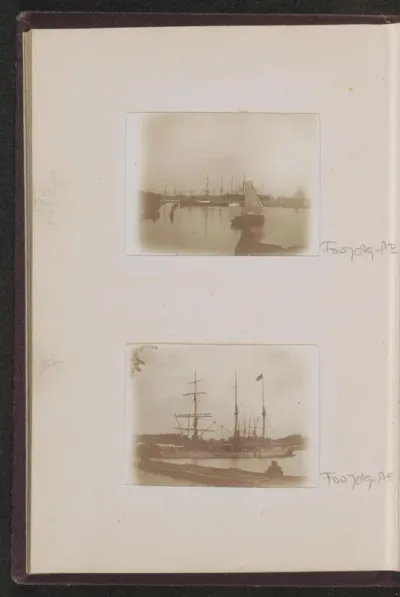 Zeilschip in een haven, vermoedelijk in Nederland