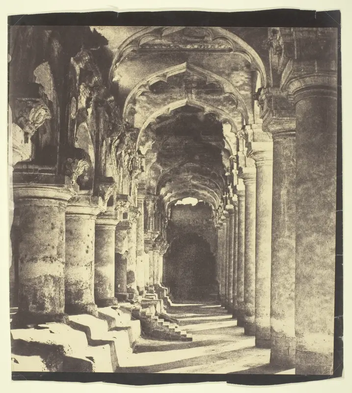 Arcade in Quadrangle