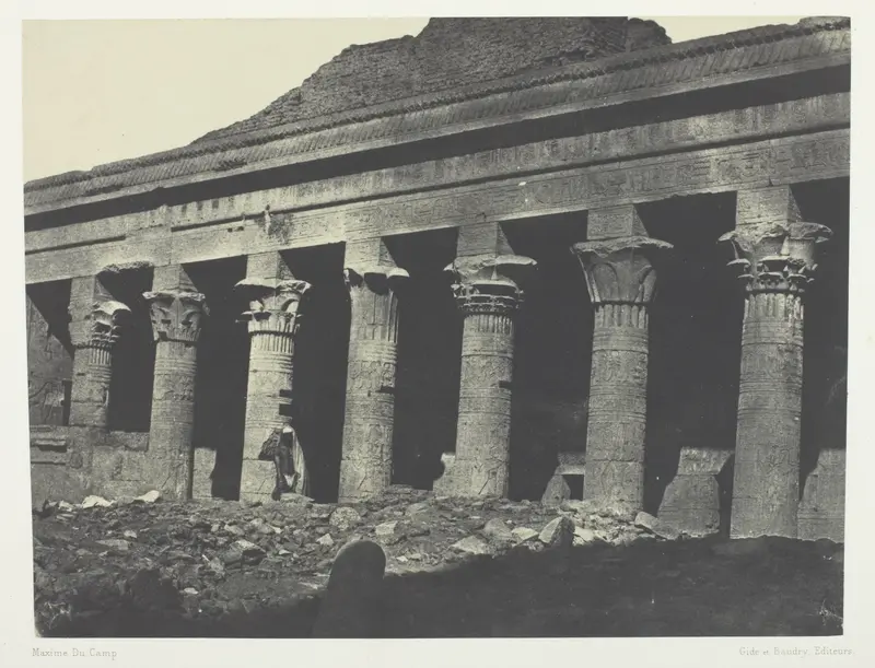 Grand Temple d'Isis à Philoe, Galerie Orientale; Nubie, plate 73 from the album "Egypte, Nubie, Palestine et Syrie" (1852)