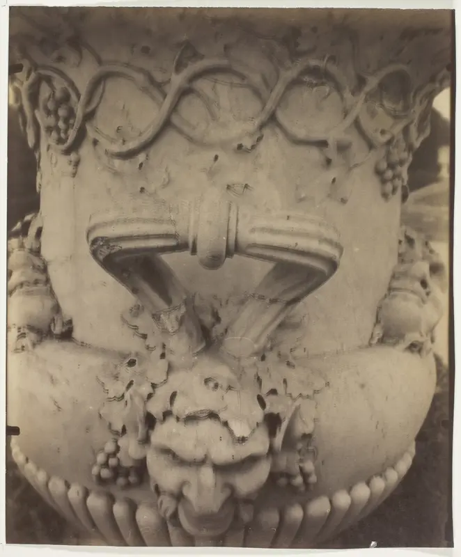 Versailles, Vase (Detail)