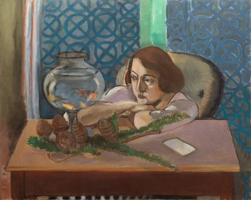 Woman before an Aquarium